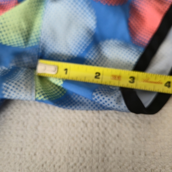 Women Nike Dri Fit Tempo Running Shorts M Yoga Hike Walk Workout Pilates Ball - Picture 3 of 6